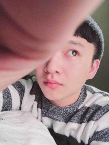 提供攝影燈服務的專家放攝