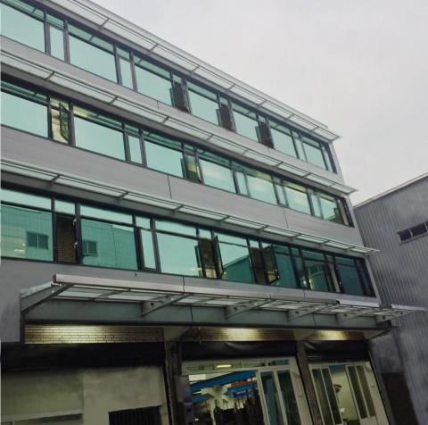 志誠工程有限公司 - 廠房外牆翻新後