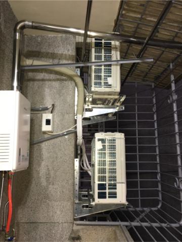 安心  水電工程行 - 銅管線 須避開 熱水器熱源出口 安全考量 安心  水電工程行 - 銅管線 須避開 熱水器熱源出口 安全考量