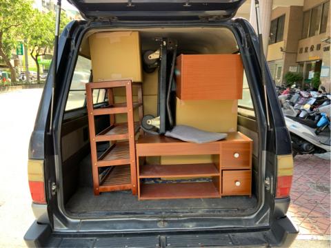 遷職人（精緻）搬家企業社 - 適合載運品不大之客戶群！
