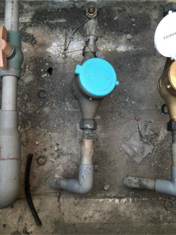 高雄水電維修站8-23 - 水表開關更換