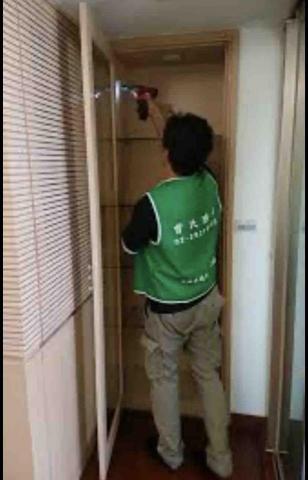 提供除蟲服務的專家曾氏除蟲