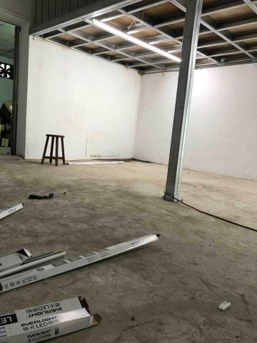 小黑燈具安裝 - 燈管施作