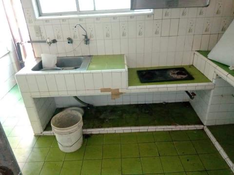 大勝工程行 - 廚房改建打除前