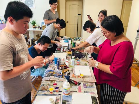 接納藝術工作室 - 流動畫課程