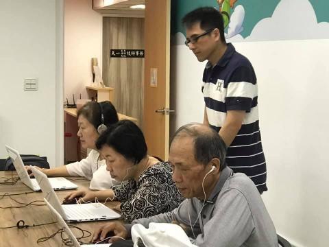 翁睿鍠 - 成人班授課照片