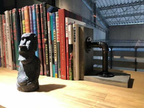 NOOB-LANC DESIGN STUDIO - 工業風書檔