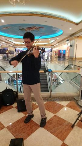 蘇鈺淇 - 街頭藝人