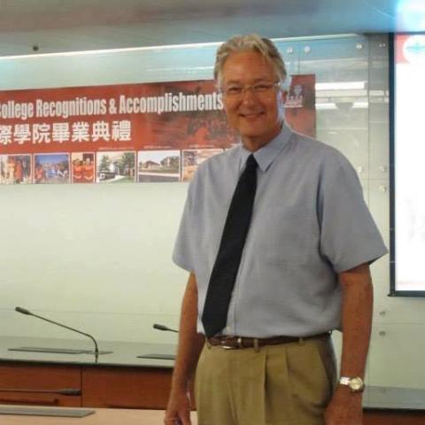 提供潤稿服務的專家Wise Owl Education Center