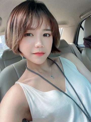 何沐妍 - 提供Facebook小編的專家 何沐妍 - 提供Facebook小編的專家