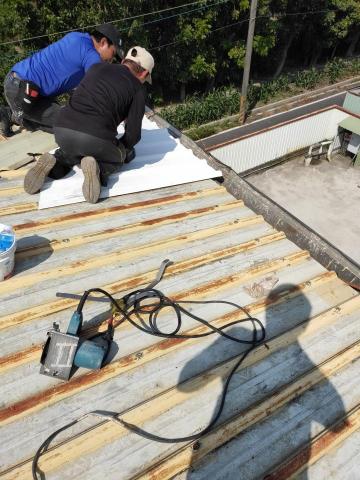 奧迪熊工程行 - 浪板更換與加強