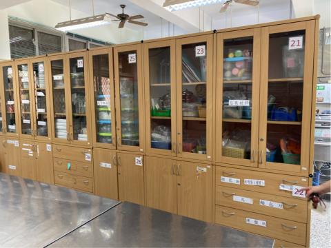 力豪室內裝修櫥櫃家具工程 - 客製化資料櫃 力豪室內裝修櫥櫃家具工程 - 客製化資料櫃