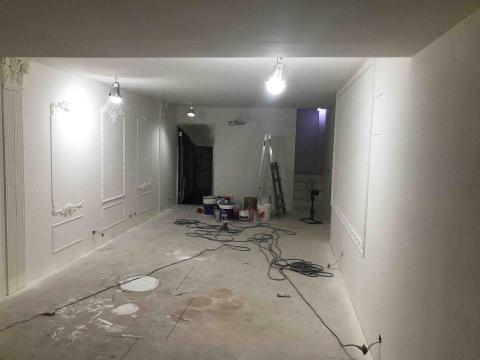 東秝國際有限公司 - 東海商圈噴漆