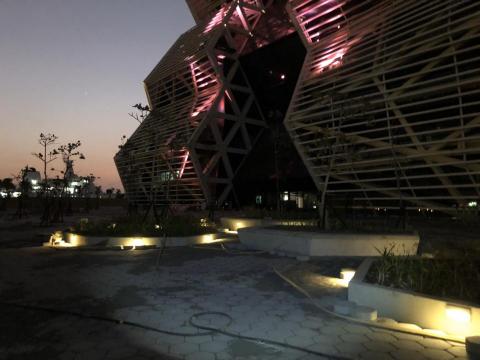 林毓軒 - 高雄海洋音樂中心景觀照明試燈