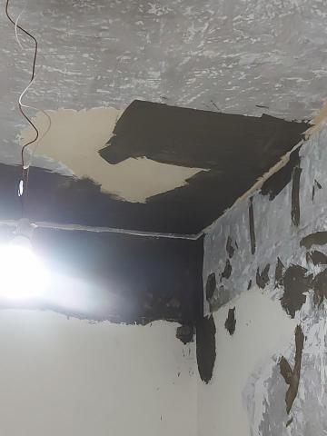 藍翊工程行 - 清潔後批第一道防水土