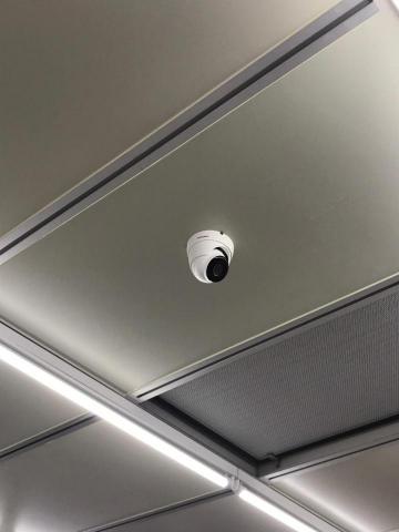 艾博科技有限公司 - 半球形攝影機，無塵室安裝