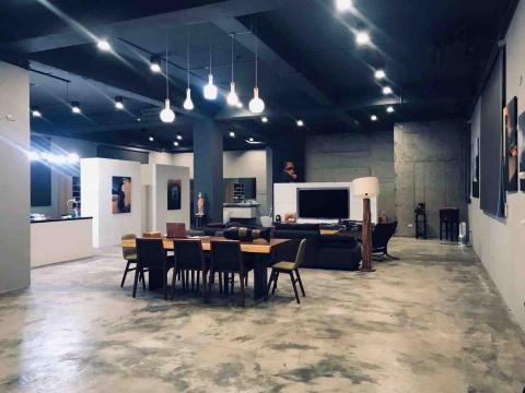 右手室內裝修工程 - 暖暖藝術工業風住宅（完工）