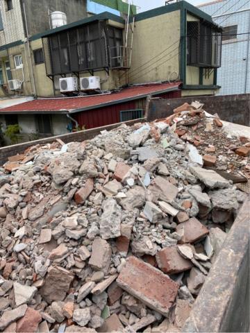 宏偉拆除工程行 - 