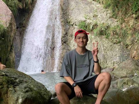 提供北投高中服務的專家台大藥學系