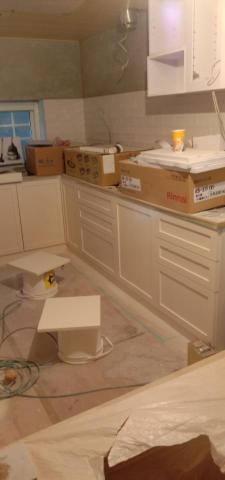 優美家油漆 - 鋼琴烤漆廚櫃