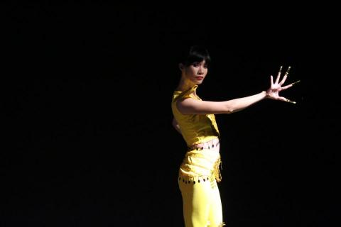 Ellie H  - 拍攝聽障舞蹈家林靖嵐。