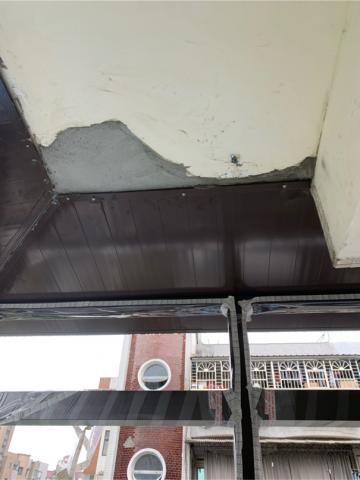 陳畇庭 - 天花板修補