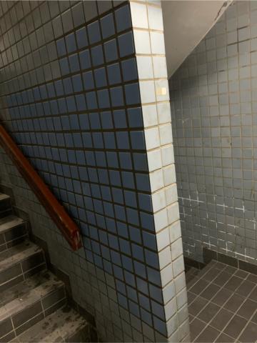 岩岳工程行 - 羅斯福金融廣場樓梯間壁磚空心修復（施工後）