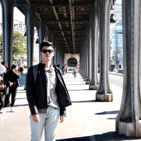 提供toeic題庫服務的專家Edison