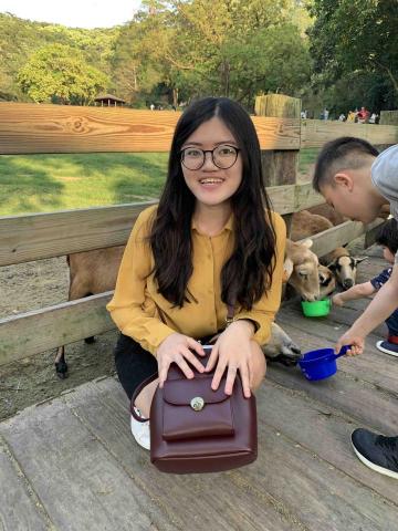 提供外語領隊服務的專家柳子寧