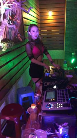 展韻音樂創意 - 美女DJ 展韻音樂創意 - 美女DJ