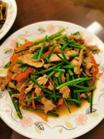 康小姐 - 韭菜花炒肉