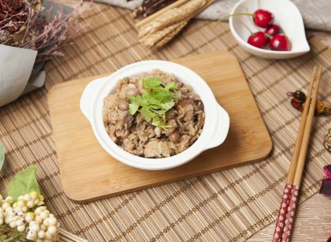 就適攝影 - 目前團隊有幫外送平台拍攝美食，經驗非常豐富。