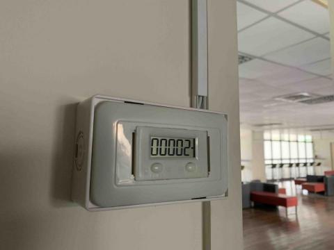 快訊機電工程有限公司 - 人數計數器