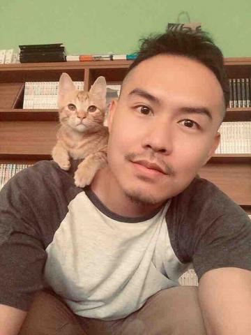 提供名片印刷檔案服務的專家張程翔