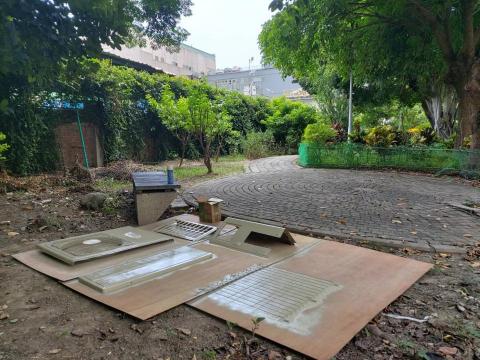 晟羽冷氣空調/室內裝修企業有限公司 - 噴漆防繡