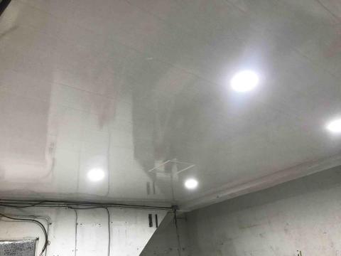 小宇室內裝修 - 客廳塑膠天花板與維修孔完成品