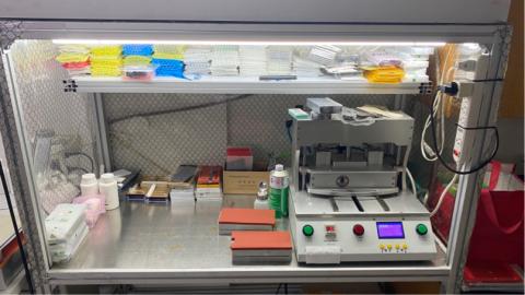亞莫專業手機維修 - 無塵室設備