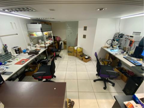 亞莫專業手機維修 - 維修設備俱全