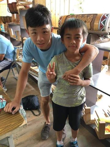 李紹銘 - 參加偏鄉國小服務隊擔任教師