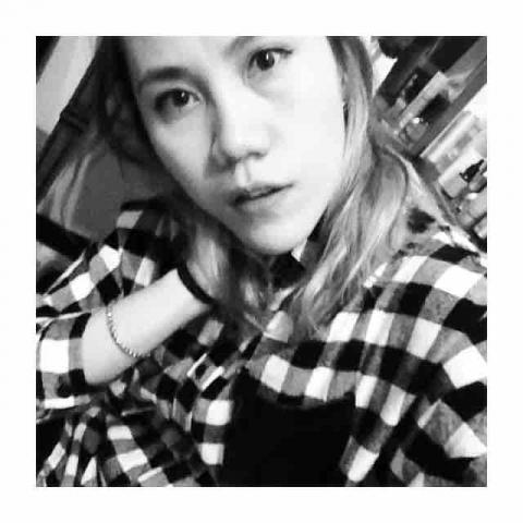 提供修眉毛服務的專家古若美