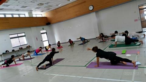 心靈瑜珈-小喬老師 - 