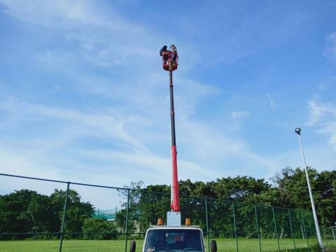 專業照明，水電承包個人工作室 - 室外高空作業燈具照明安裝