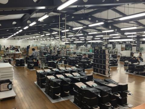 VISO CO., LTD  手工護脊書包 - 