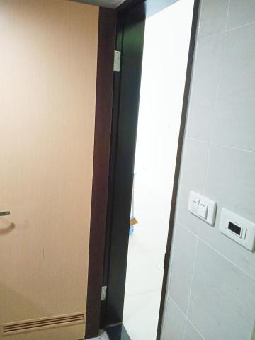 王政遠 - 門板双色防水漆 王政遠 - 門板双色防水漆