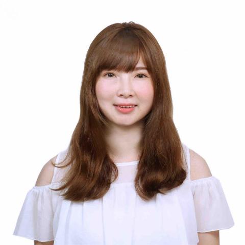 吳小姐 - 提供日文 編輯翻譯的專家 吳小姐 - 提供日文 編輯翻譯的專家