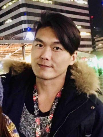 賴念宇 - 提供服裝設計的專家 賴念宇 - 提供服裝設計的專家