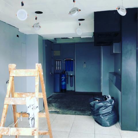 宸恩油漆整修工程 - 店面天花板施工