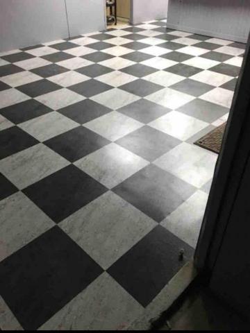 專業便宜塑膠地板 - 
