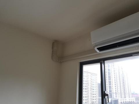 全能工程行 - 分離式冷氣室內機及管槽施做