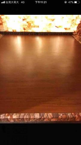 專業便宜塑膠地板 - 